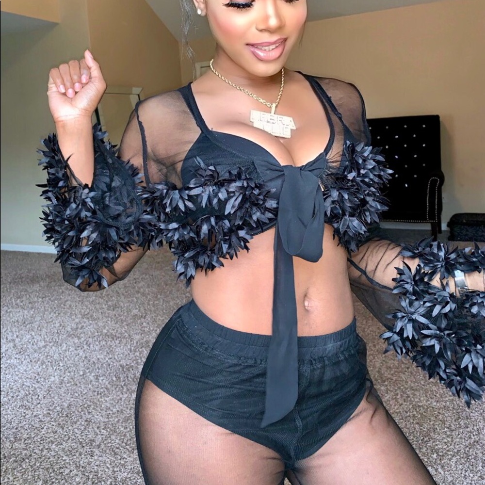 Black two piece set $15